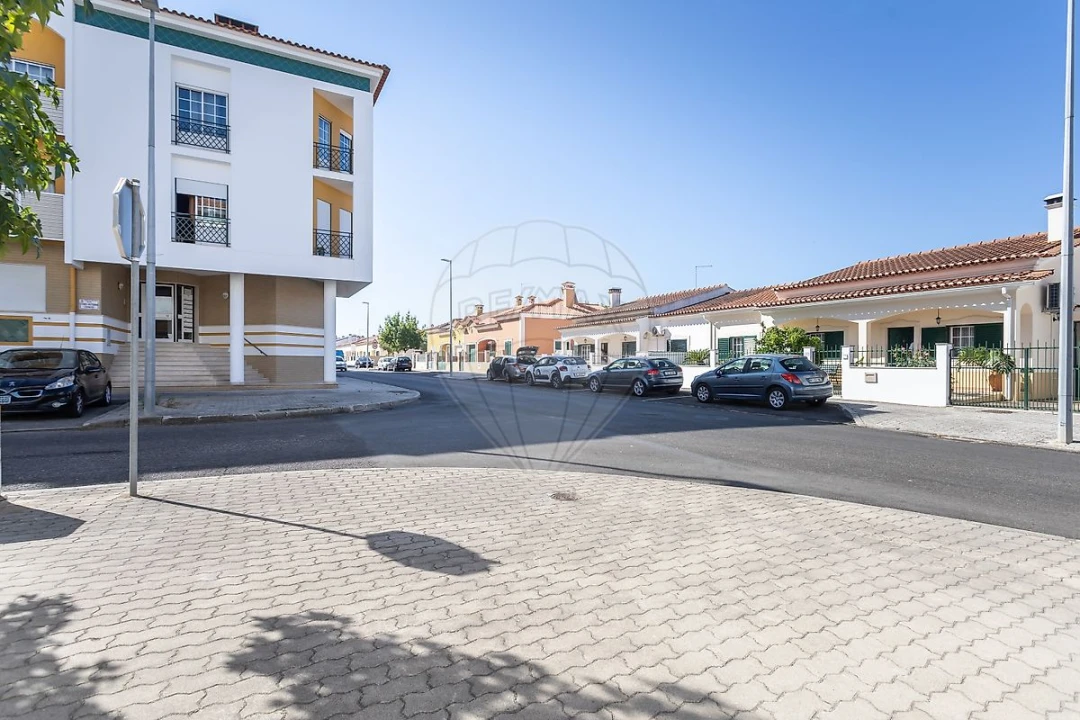 Moradia T3 para Venda em Almeirim Foto 1