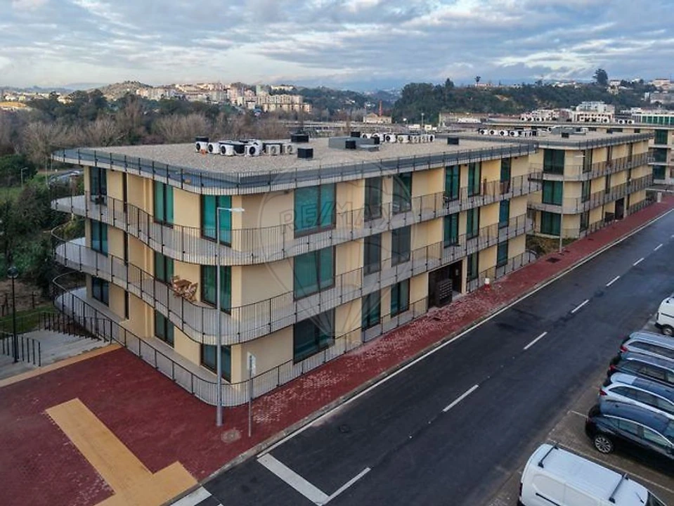 Apartamento T1 para Arrendamento em Santa Clara e Castelo Viegas Foto 1