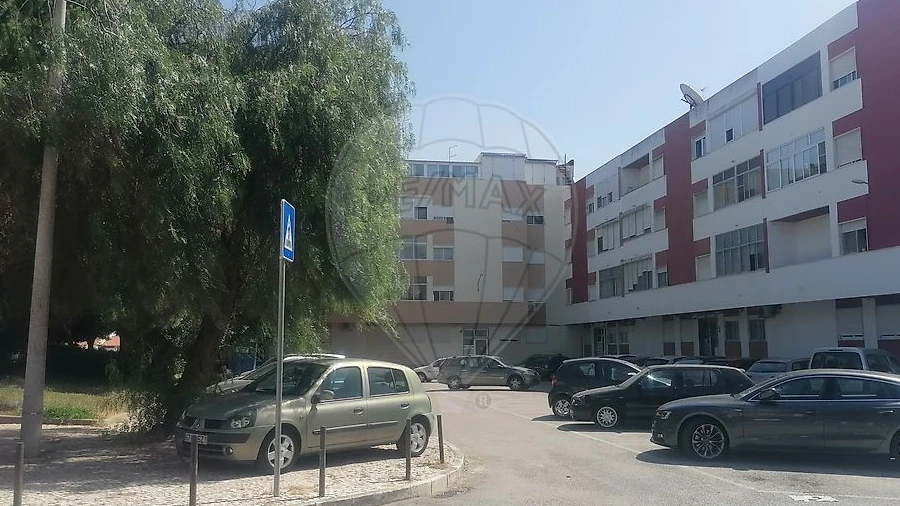 Negócio para Venda em Póvoa de Santa Iria e Forte da Casa