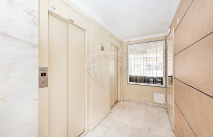 Apartamento T3 para Arrendamento em São Domingos de Rana