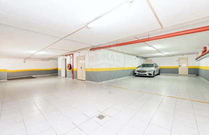 Apartamento T3 para Arrendamento em São Domingos de Rana