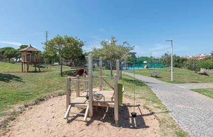 Apartamento T3 para Arrendamento em São Domingos de Rana