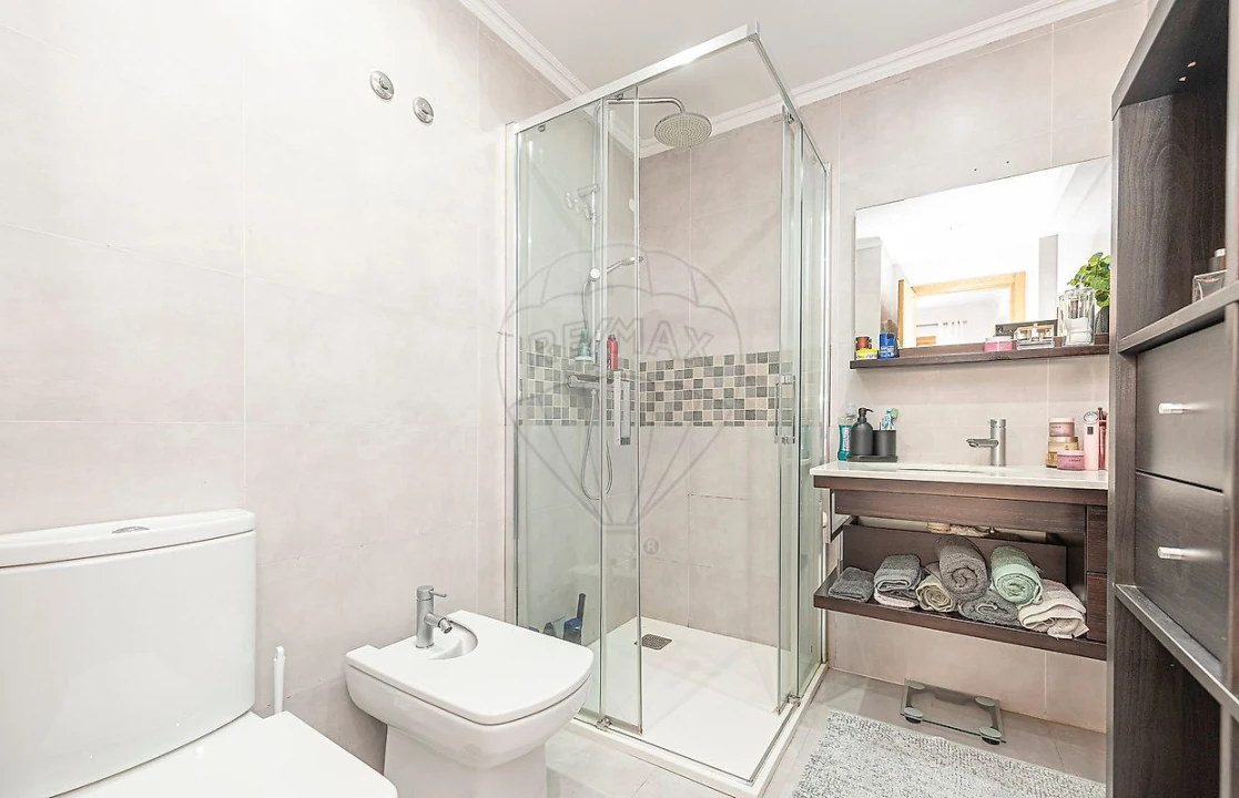 Apartamento T3 para Arrendamento em São Domingos de Rana Foto 29