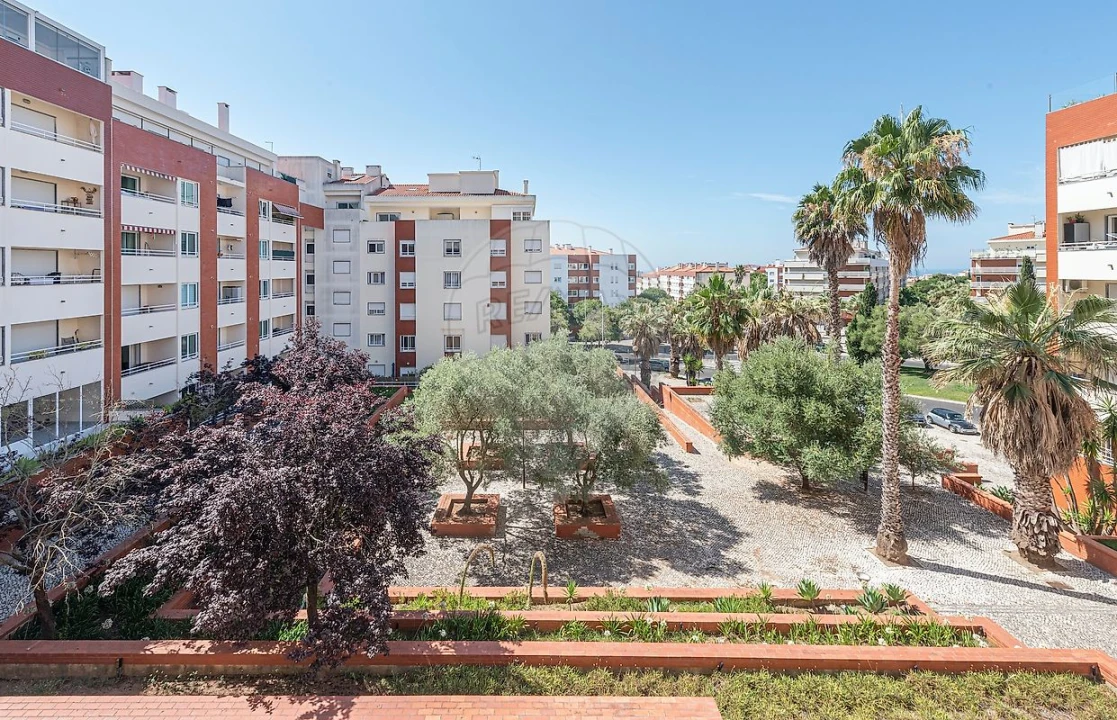 Apartamento T3 para Arrendamento em São Domingos de Rana Foto 13