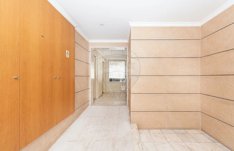 Apartamento T3 para Arrendamento em São Domingos de Rana Foto 36