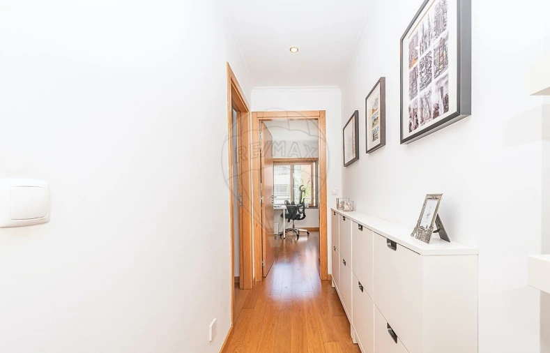 Apartamento T3 para Arrendamento em São Domingos de Rana Foto 21