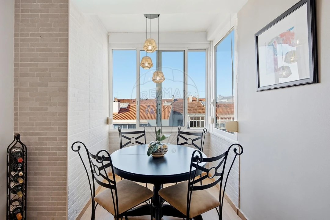 Apartamento T2 para Venda em Rio de Mouro Foto 14