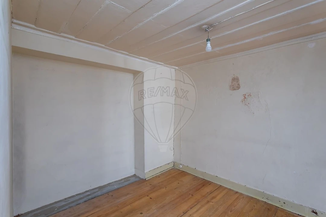 Apartamento T2 para Venda em Santa Maria Maior Foto 11