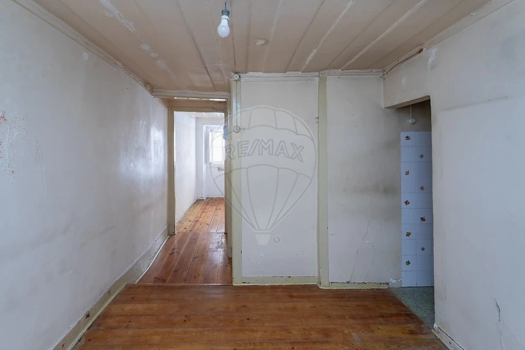 Apartamento T2 para Venda em Santa Maria Maior Foto 18