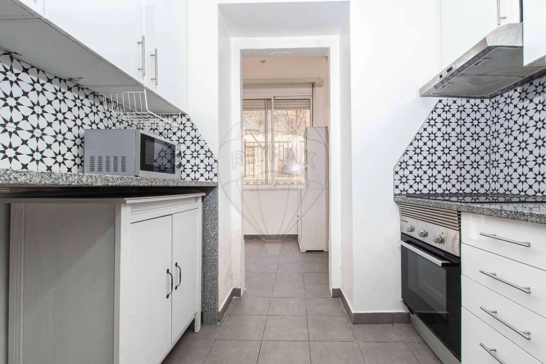 Apartamento T2 para Venda em Queluz e Belas Foto 18