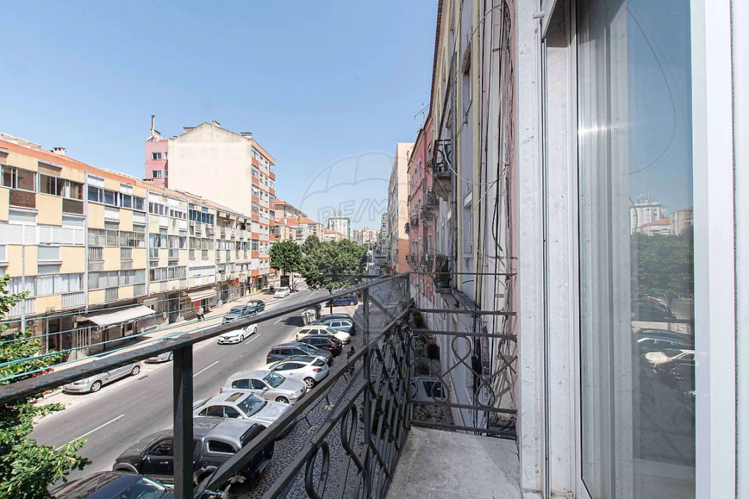 Apartamento T2 para Venda em Queluz e Belas Foto 11