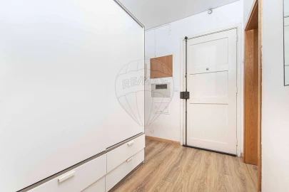 Apartamento T2 para Venda em Queluz e Belas