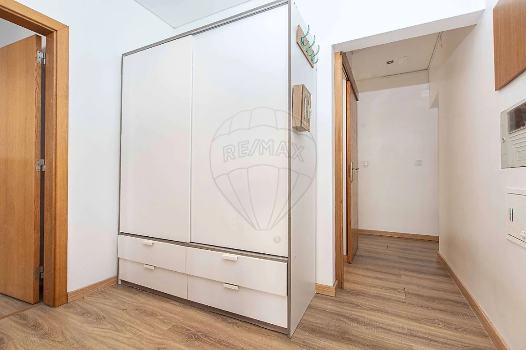 Apartamento T2 para Venda em Queluz e Belas Foto 7