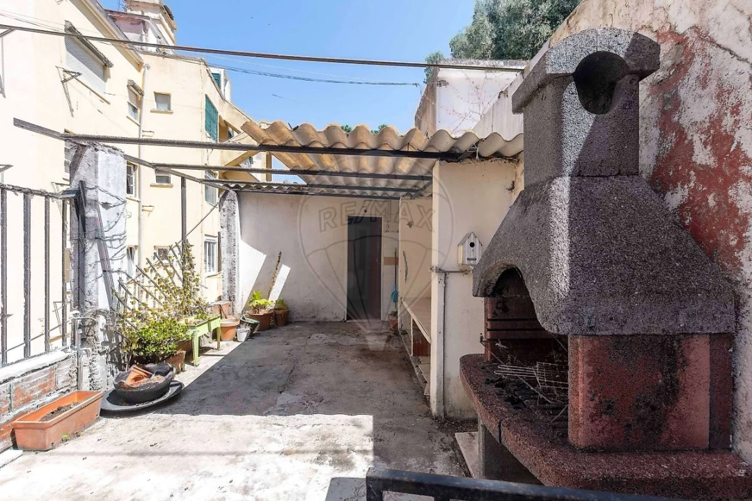 Apartamento T2 para Venda em Queluz e Belas Foto 22