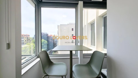 Escritório para Arrendamento em Lordelo do Ouro e Massarelos