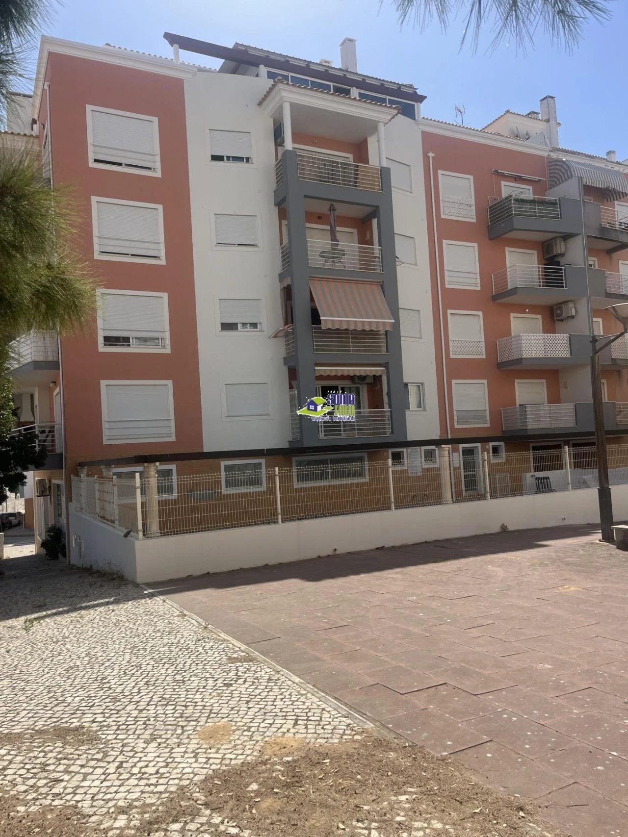 Apartamento T1 para Venda em Armação de Pera Foto 1