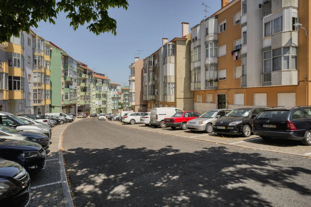 Apartamento T2 para Venda em Mina de Água Foto 1