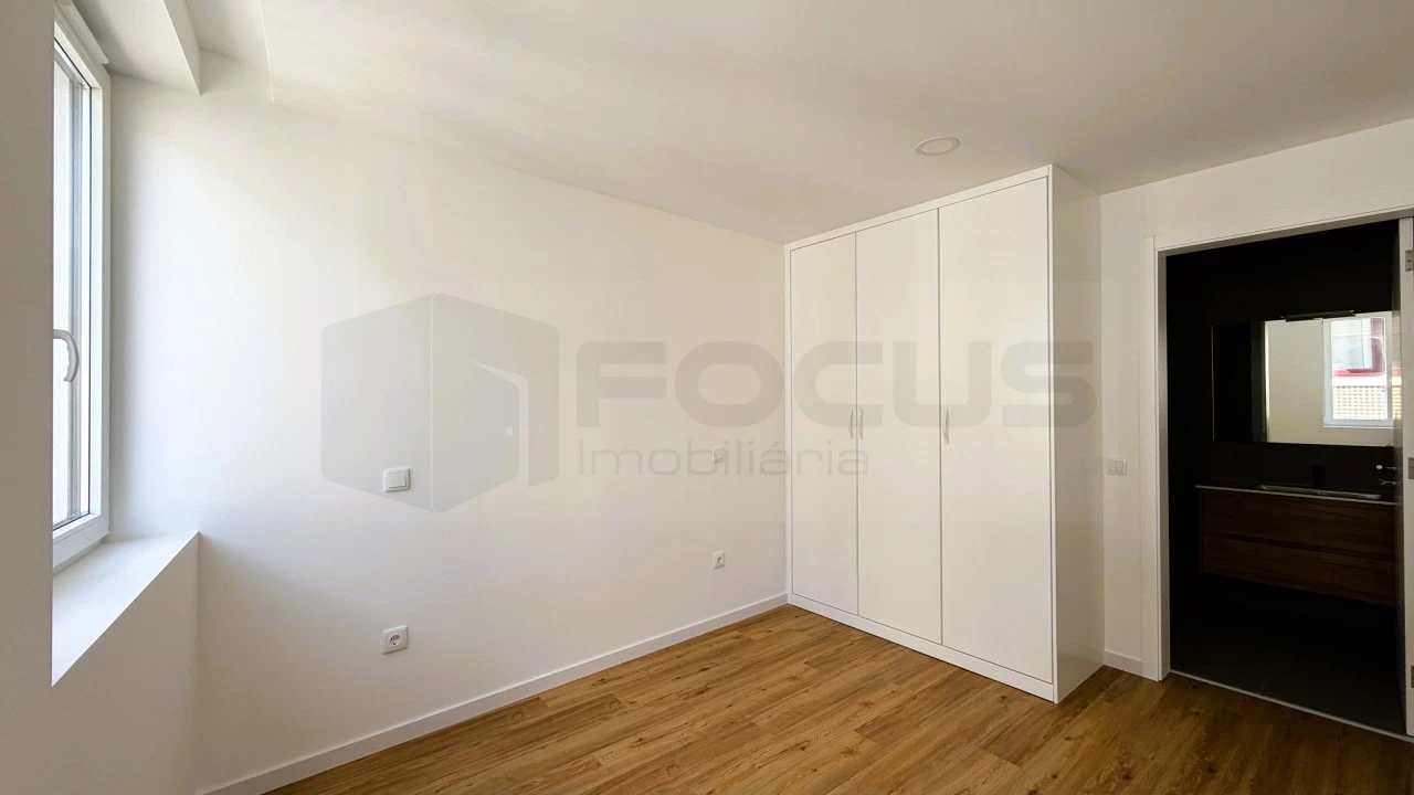 Apartamento T2 para Venda em Glória e Vera Cruz Foto 8
