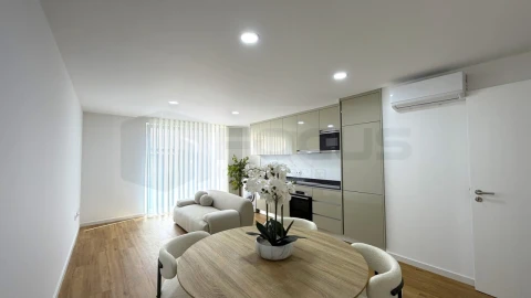 Apartamento T1 para Venda em Glória e Vera Cruz
