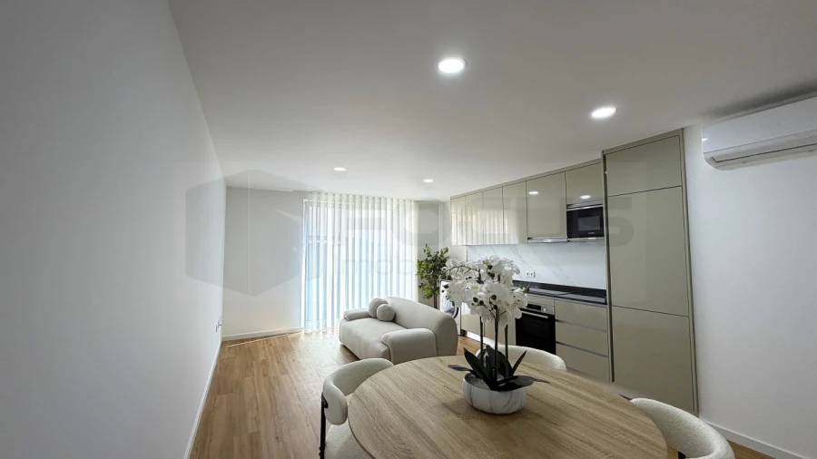 Apartamento T1 para Venda em Glória e Vera Cruz Foto 4