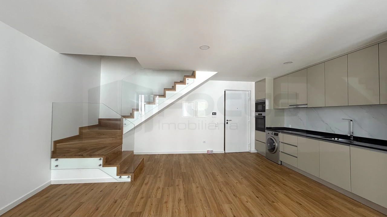 Apartamento T2 para Venda em Glória e Vera Cruz Foto 17