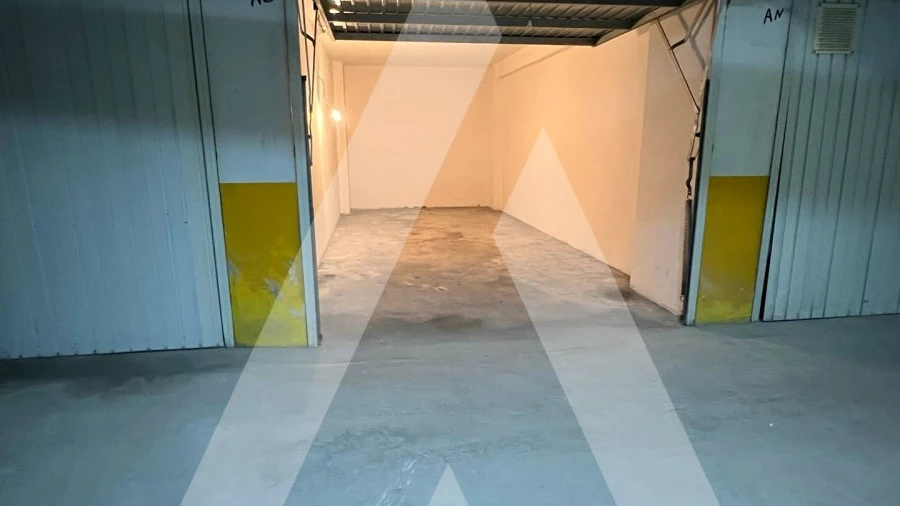 Garagem para Arrendamento em Glória e Vera Cruz