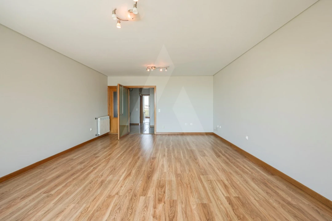Apartamento T4 para Venda em Gafanha da Boa Hora Foto 2