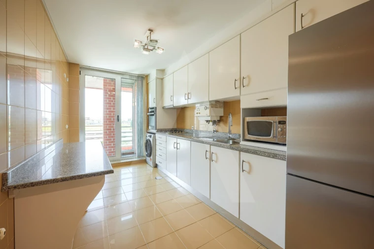 Apartamento T4 para Venda em Gafanha da Boa Hora Foto 8