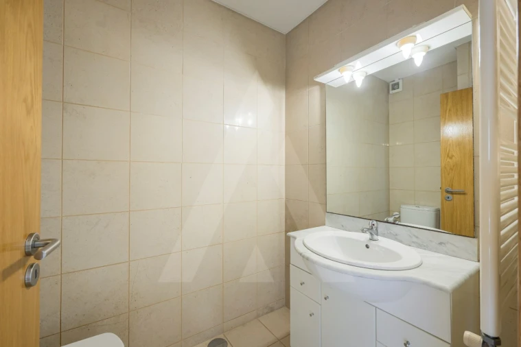 Apartamento T4 para Venda em Gafanha da Boa Hora Foto 17