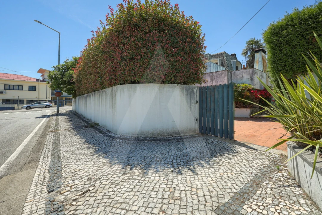 Moradia T6 para Venda em São João da Madeira Foto 50