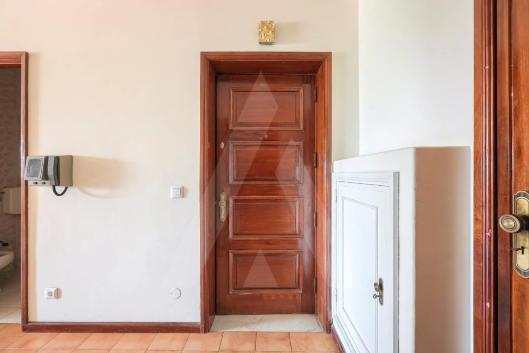 Apartamento T1 para Venda em Mafamude e Vilar do Paraíso Foto 23