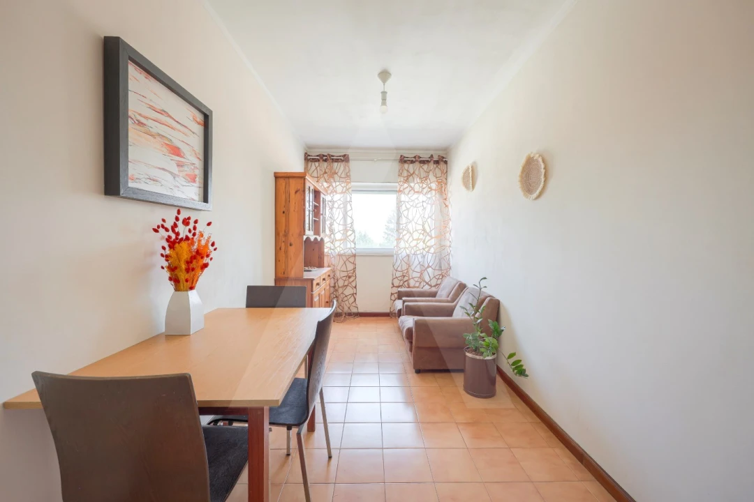 Apartamento T1 para Venda em Mafamude e Vilar do Paraíso Foto 1