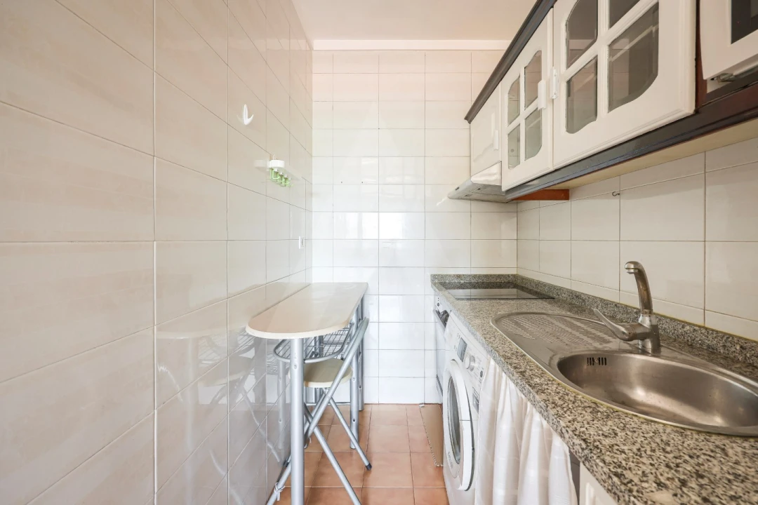 Apartamento T1 para Venda em Mafamude e Vilar do Paraíso Foto 11