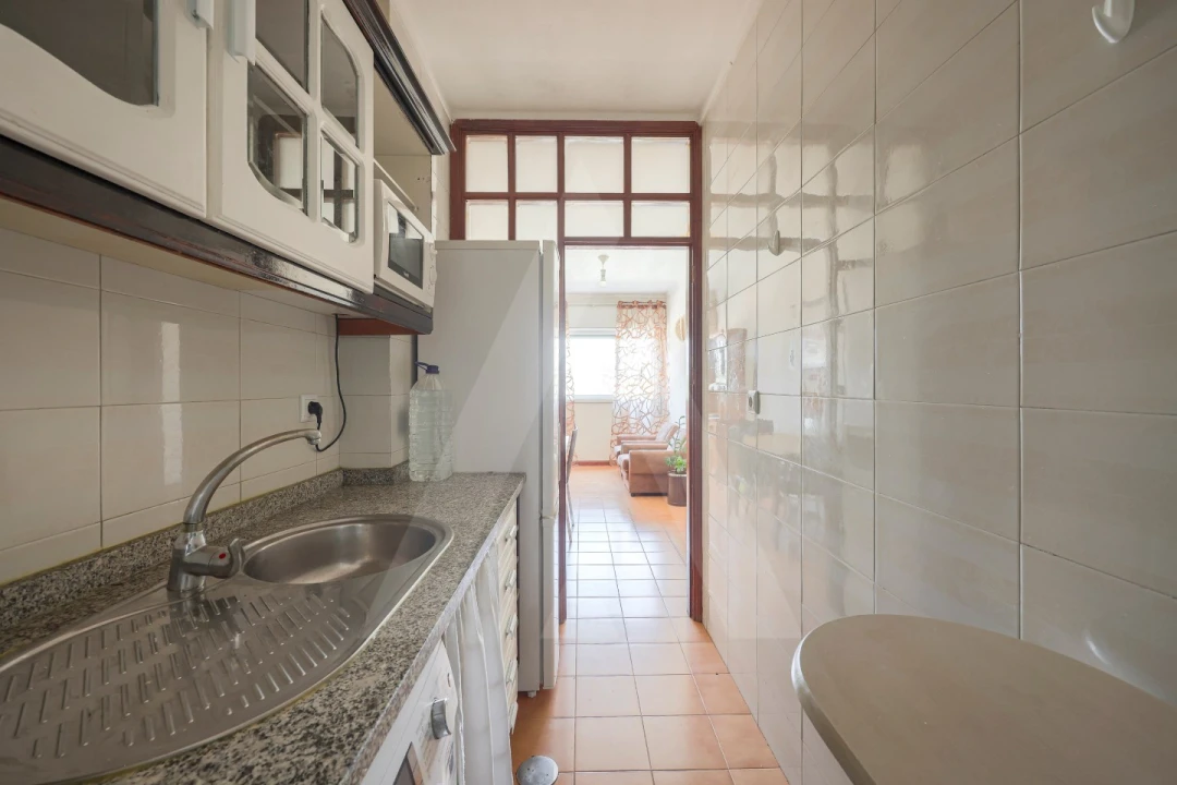 Apartamento T1 para Venda em Mafamude e Vilar do Paraíso Foto 2