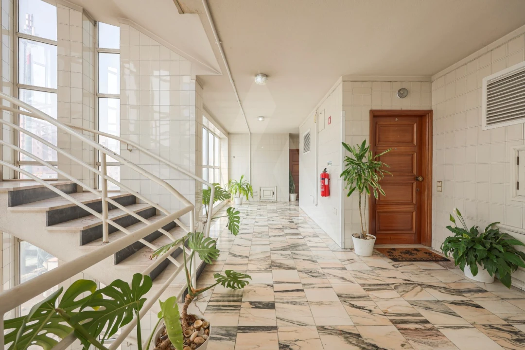 Apartamento T1 para Venda em Mafamude e Vilar do Paraíso Foto 29
