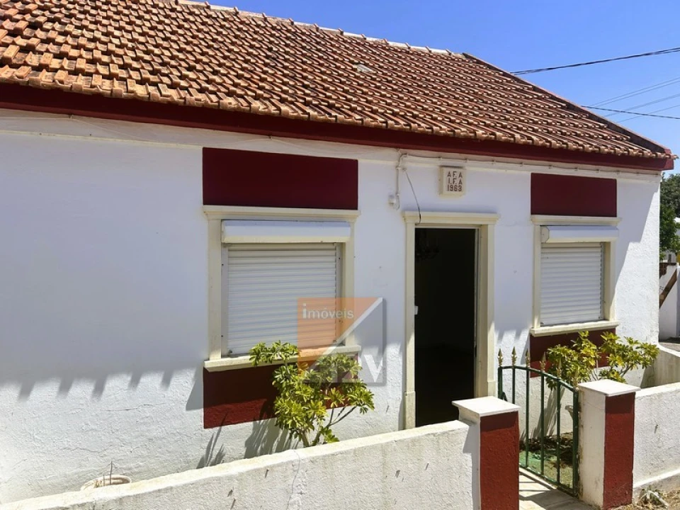 Moradia T2 para Venda em Aljubarrota Foto 3