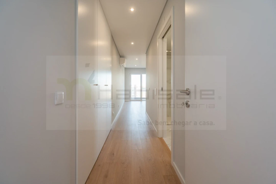 Apartamento T3 para Venda em Carcavelos e Parede Foto 20