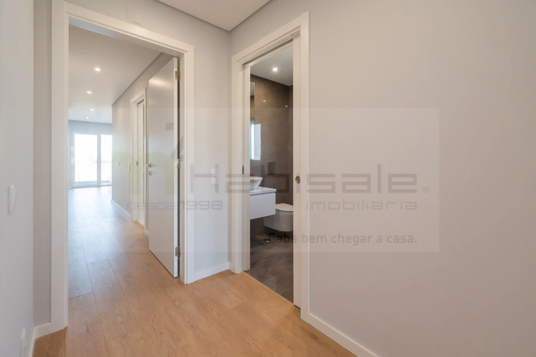 Apartamento T3 para Venda em Carcavelos e Parede Foto 30