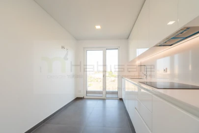 Apartamento T3 para Venda em Carcavelos e Parede