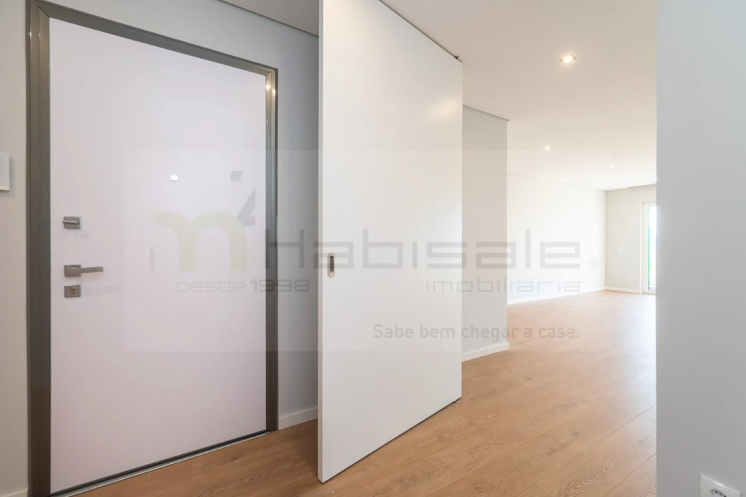 Apartamento T3 para Venda em Carcavelos e Parede Foto 4
