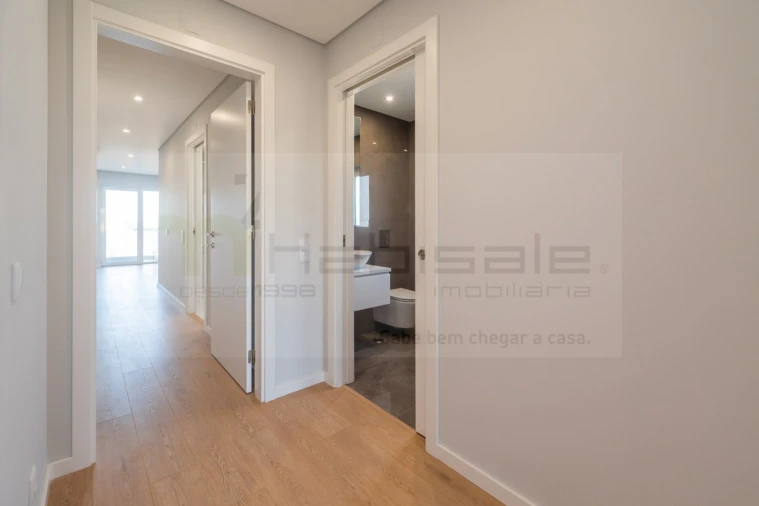 Apartamento T3 para Venda em Carcavelos e Parede Foto 30