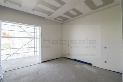 Apartamento T3 para Venda em Póvoa de Santo Adrião e Olival Basto