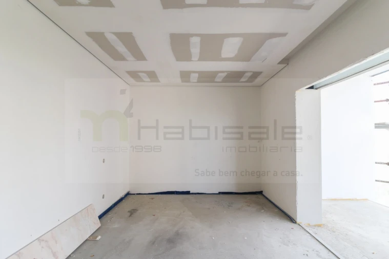 Apartamento T3 para Venda em Póvoa de Santo Adrião e Olival Basto Foto 19
