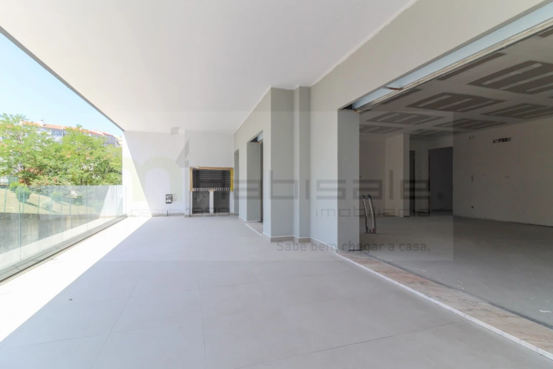 Apartamento T3 para Venda em Póvoa de Santo Adrião e Olival Basto Foto 13