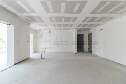 Apartamento T3 para Venda em Póvoa de Santo Adrião e Olival Basto