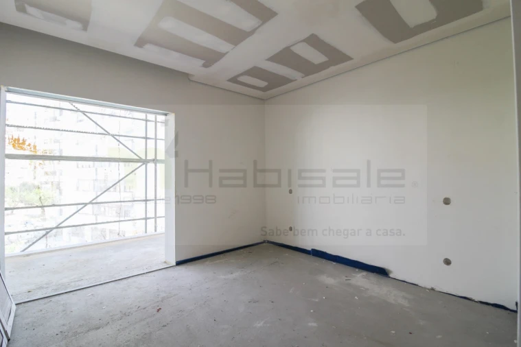 Apartamento T3 para Venda em Póvoa de Santo Adrião e Olival Basto Foto 23