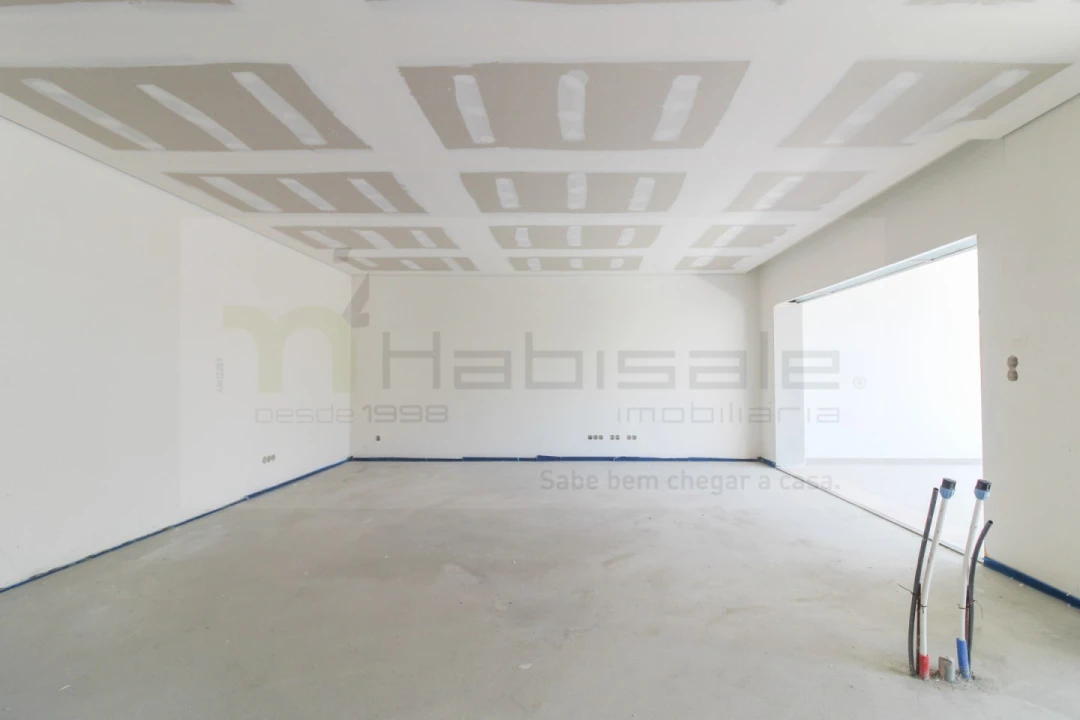 Apartamento T3 para Venda em Póvoa de Santo Adrião e Olival Basto Foto 17
