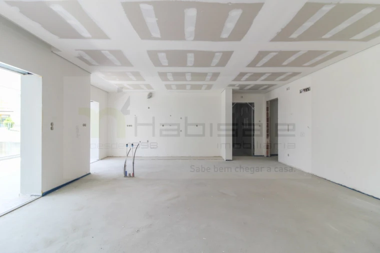 Apartamento T3 para Venda em Póvoa de Santo Adrião e Olival Basto Foto 16