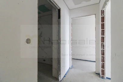 Apartamento T2 para Venda em Póvoa de Santo Adrião e Olival Basto