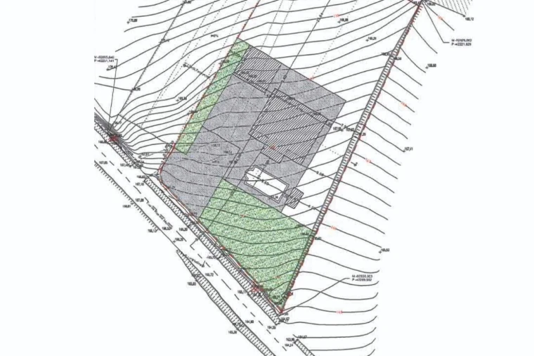 Moradia T4 para Venda em Reguengo Grande Planta 1